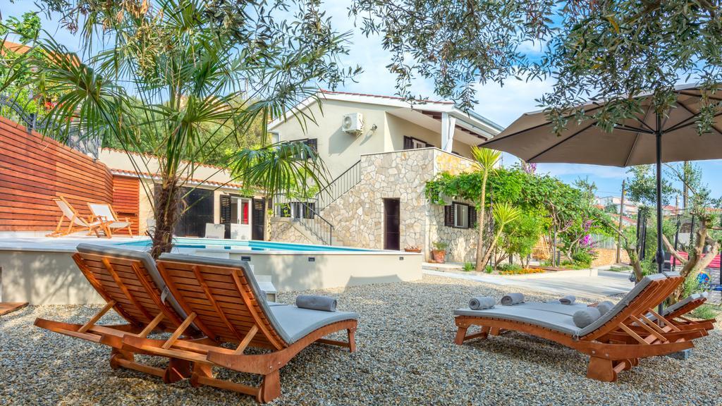 Villa Verandah 特罗吉尔 外观 照片
